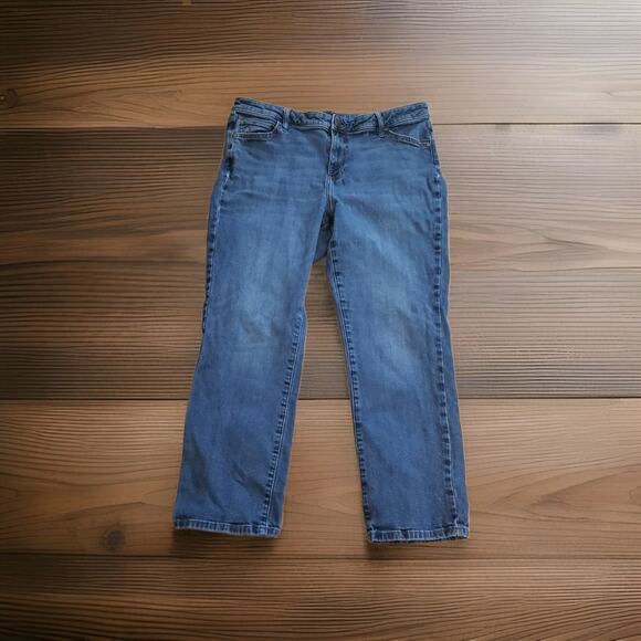Simply Vera Wang Women’s Jeans Size 16 Straight Leg Blue Classic 5 Pocket - Picture 1 of 7